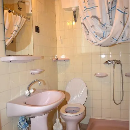 Homestay Haus Pelso *