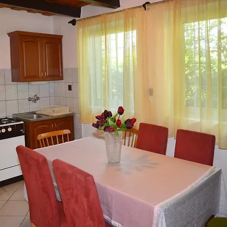 Homestay Haus Pelso
