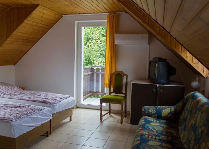 Haus Pelso Habitación en casa particular Gyenesdiás